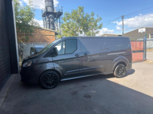 2017 Ford Transit Custom 2.0 Tdci 290 Sport L2 H1 5dr in Grey — image 5
