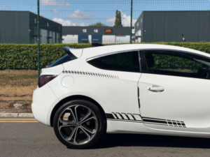 2016 Vauxhall Astra Gtc 1.4i Turbo Limited Edition Auto Euro 6 3dr in White — image 6