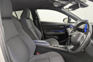 2020 Toyota C-Hr 1.8 Vvt-H Dynamic SUV 5dr Petrol Hybrid CVT Euro 6 (s/s) (122 Ps) in White — image 3