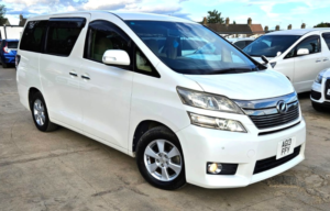 2013 Toyota Vellfire 8 Seater- 2.4l Petrol-Ulez/caz Pass-Free 42months Gold Warranty & 12 Months Aa Breakdown Cover in White — image 2