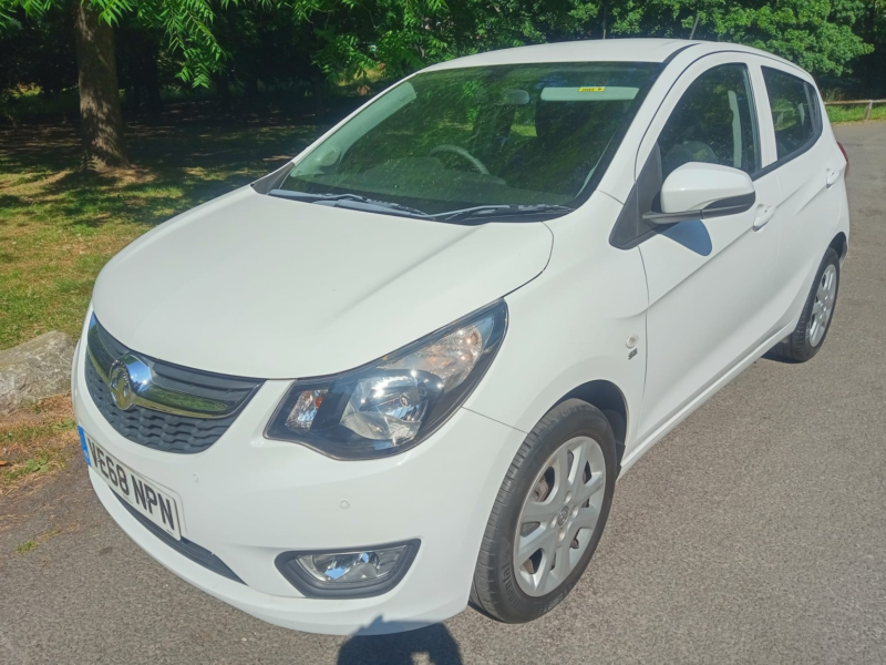 2019 Vauxhall Viva 1.0 I Se in White — image 1