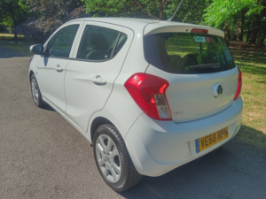 2019 Vauxhall Viva 1.0 I Se in White — image 5