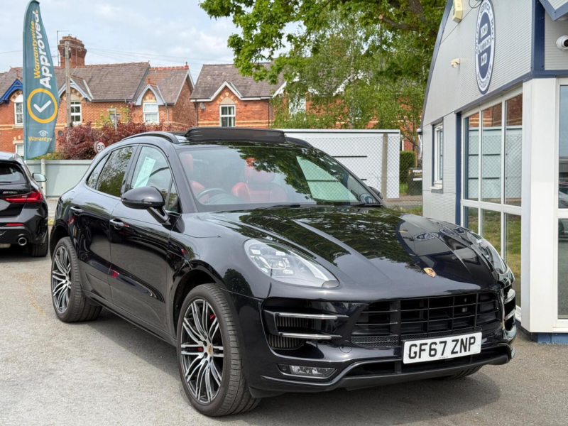 2017 Porsche Macan 3.6t V6 Turbo Pdk 4WD Euro 6 (s/s) 5dr in Black — image 1