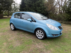 2010 Vauxhall Corsa 1.4 I 16v Se in Blue — image 2