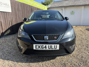 2015 SEAT Ibiza 1.2 Tsi Fr in Black — image 2