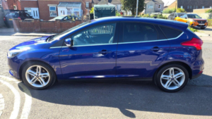 2015 Ford Focus 1.0t Ecoboost Zetec Euro 6 (s/s) 5dr in Blue — image 5