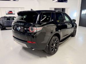 2015 Land Rover Discovery Sport 2.2 Sd4 Hse SUV 5dr Diesel Auto 4WD Euro 5 (s/s) (190 Ps) in Black — image 2