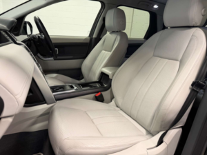 2015 Land Rover Discovery Sport 2.2 Sd4 Hse SUV 5dr Diesel Auto 4WD Euro 5 (s/s) (190 Ps) in Black — image 3