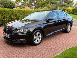 2019 Skoda Superb 2.0 Tdi S Euro 6 (s/s) 5dr in Black — image 4