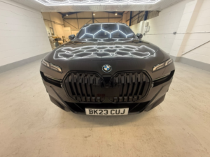 2023 BMW 7 Series 3.0 750e Xdrive M Sport in Black — image 2