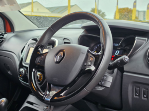 2016 Renault Captur 0.9 Tce Energy Dynamique S Nav SUV 5dr Petrol Manual Euro 6 (s/s) (90 Ps) in Orange — image 3