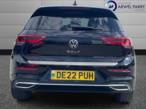 2022 Volkswagen Golf 1.5 Tsi Active in Black — image 6