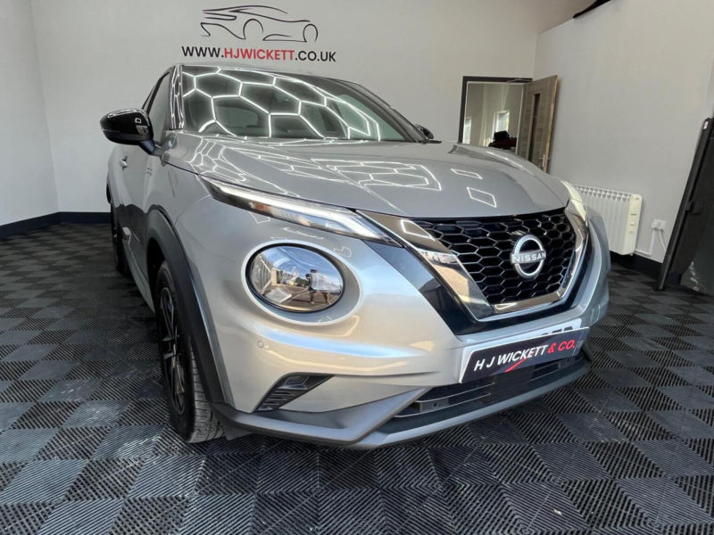 2024 Nissan Juke 1.0 Dig-T N-Connecta Dct Auto Euro 6 (s/s) 5dr in Silver — image 1