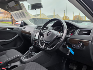 2017 Volkswagen Jetta 2.0 Tdi Se Saloon 4dr Diesel DSG Euro 6 (s/s) (110 Ps) in Grey — image 5