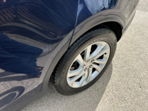 2017 Land Rover Discovery 2.0 Sd4 Hse in Blue — image 3