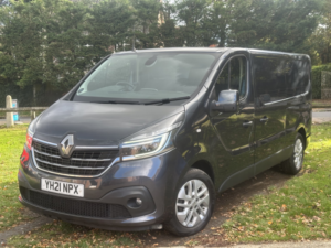 2021 Renault Trafic 2.0 Ll30 Energy Dci 145 Sport My21 in Grey — image 2