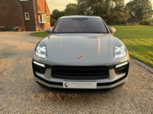 2022 Porsche Macan 2.0 T Auto MPV AWD in Grey — image 6