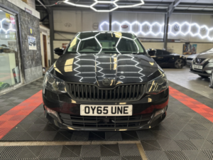 2015 Skoda Fabia 1.4 Tdi Se L in Black — image 4