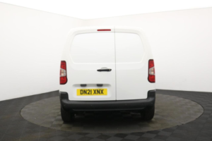2021 Vauxhall Combo 1.5 Turbo D 2300 Dynamic Panel Van 4dr Diesel Manual L1 H1 Euro 6 (100 Ps) in White — image 6