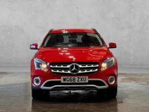2018 Mercedes-Benz Gla 1.6 Gla200 Se (executive) Euro 6 (s/s) 5dr in Red — image 5