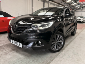 2017 Renault Kadjar 1.2 Signature Nav Tce 130 in Black — image 2