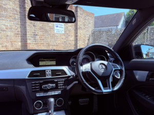 2012 Mercedes-Benz C Class 2.1 C220 Cdi Blueefficiency Amg Sport in Black — image 2
