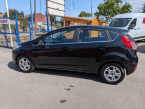 2014 Ford Fiesta 1.6 Tdci Econetic Zetec in Black — image 6