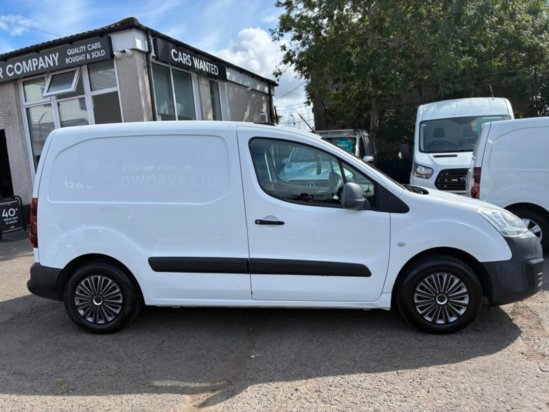 2017 Citroen Berlingo 1.6 Bluehdi 625 Enterprise Panel Van 5dr Diesel Manual L1 (112 G/km, 75 Bhp) in White — image 1