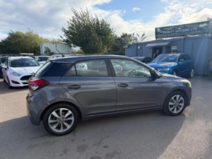 2015 Hyundai I20 1.4 Se Euro 6 5dr in Grey — image 6