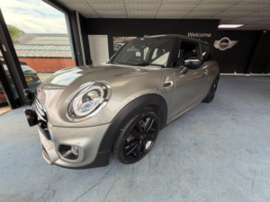2019 MINI Hatch 1.5 Cooper Sport Euro 6 (s/s) 3dr in Silver — image 5