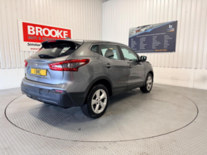 2019 Nissan Qashqai 1.5 Dci Acenta Premium Euro 6 (s/s) 5dr in Grey — image 6