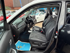 2016 Suzuki Vitara 1.6 Ddis Sz5 Euro 6 (s/s) 5dr in Black — image 4