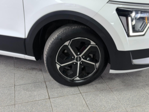 2022 Kia Niro 1.6h Gdi 2 Dct Euro 6 (s/s) 5dr in White — image 3