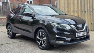 2017 Nissan Qashqai 1.6 Dci Tekna Xtron Euro 6 (s/s) 5dr in Black — image 4