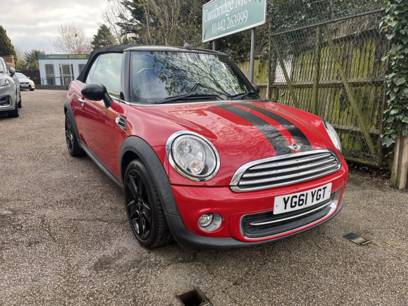2011 MINI Convertible 1.6 Cooper Convertible in Red — image 1