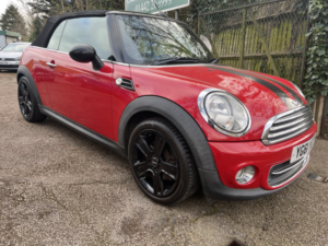 2011 MINI Convertible 1.6 Cooper Convertible in Red — image 6