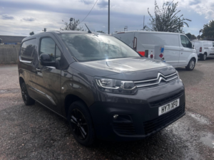 2021 Citroen Berlingo 1.5 Bluehdi 1000 Driver M Pro Eat8 Swb Euro 6 (s/s) 5dr in Grey — image 2