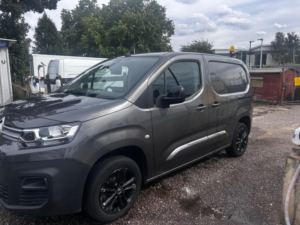 2021 Citroen Berlingo 1.5 Bluehdi 1000 Driver M Pro Eat8 Swb Euro 6 (s/s) 5dr in Grey — image 6