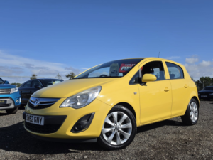 2012 Vauxhall Corsa 1.2 16v Active Hatchback 5dr Petrol Manual Euro 5 (85 Ps) in Yellow — image 2