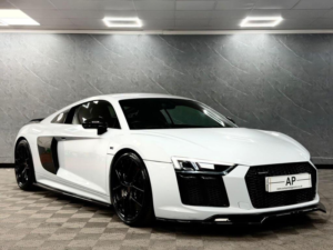 2017 Audi R8 5.2 Fsi V10 Plus S Tronic Quattro Euro 6 (s/s) 2dr in Audi Exclusive Suzuka Grey — image 2