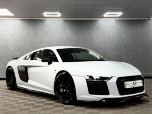 2017 Audi R8 5.2 Fsi V10 Plus S Tronic Quattro Euro 6 (s/s) 2dr in Audi Exclusive Suzuka Grey — image 3