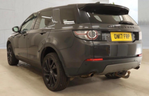 2017 Land Rover Discovery Sport 2.0 Td4 Hse Luxury Auto 4WD Euro 6 (s/s) 5dr in Grey — image 3
