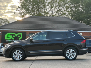 2022 Volkswagen Tiguan Allspace 1.5 Tsi Life DSG Euro 6 (s/s) 5dr in Black — image 6