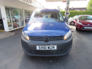 2011 Volkswagen Caddy Maxi 2.0 Tdi C20 Maxi Fwd 5dr in Blue — image 2