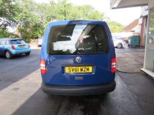2011 Volkswagen Caddy Maxi 2.0 Tdi C20 Maxi Fwd 5dr in Blue — image 6