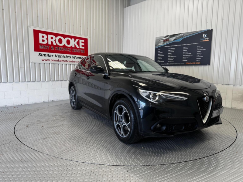 2018 Alfa Romeo Stelvio 2.2 Td Speciale Auto Q4 AWD Euro 6 (s/s) 5dr in Black — image 1