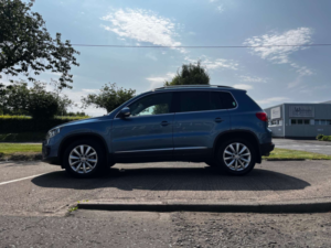 2013 Volkswagen Tiguan 2.0 Tiguan Match Tdi Bluemotion Technology 4motion 4WD 5dr in Blue — image 2