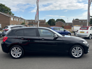 2017 BMW 1 Series 2.0 118d Sport Hatchback 5dr Diesel Manual Euro 6 (s/s) (150 Ps) in Black — image 3