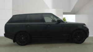 2015 Land Rover Range Rover 3.0 Td V6 Vogue in Black — image 6