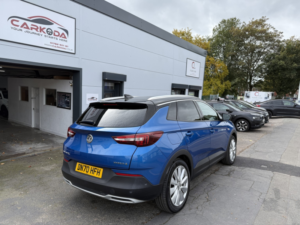 2020 Vauxhall Grandland X 1.6 13.2kwh Elite Nav in Blue — image 2